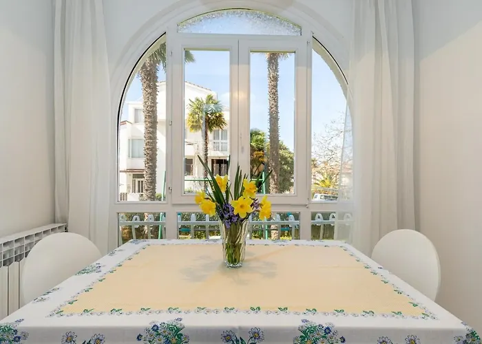 게스트하우스 Ada Near The Sea 포레치