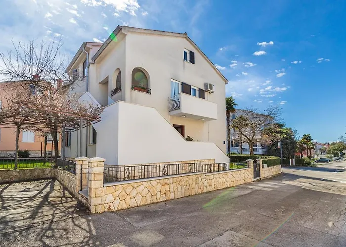 게스트하우스 Ada Near The Sea 포레치